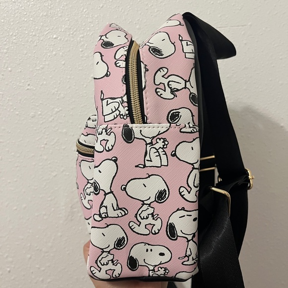 Peanuts Snoopy Small Backpack w/ Snoopy Plush - Picture 9 of 12